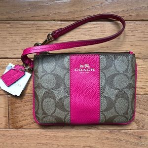 NWT Signature Coach Khaki & Ruby Pink Wristlet